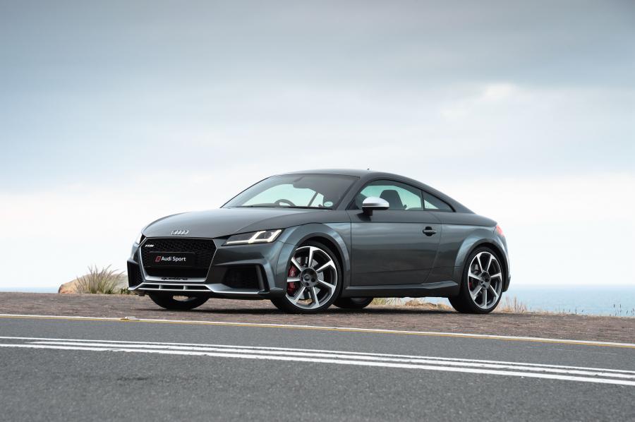  Audi TT RS Coupe (8S) 2017 года  (ZA) (фото 1 из 16)